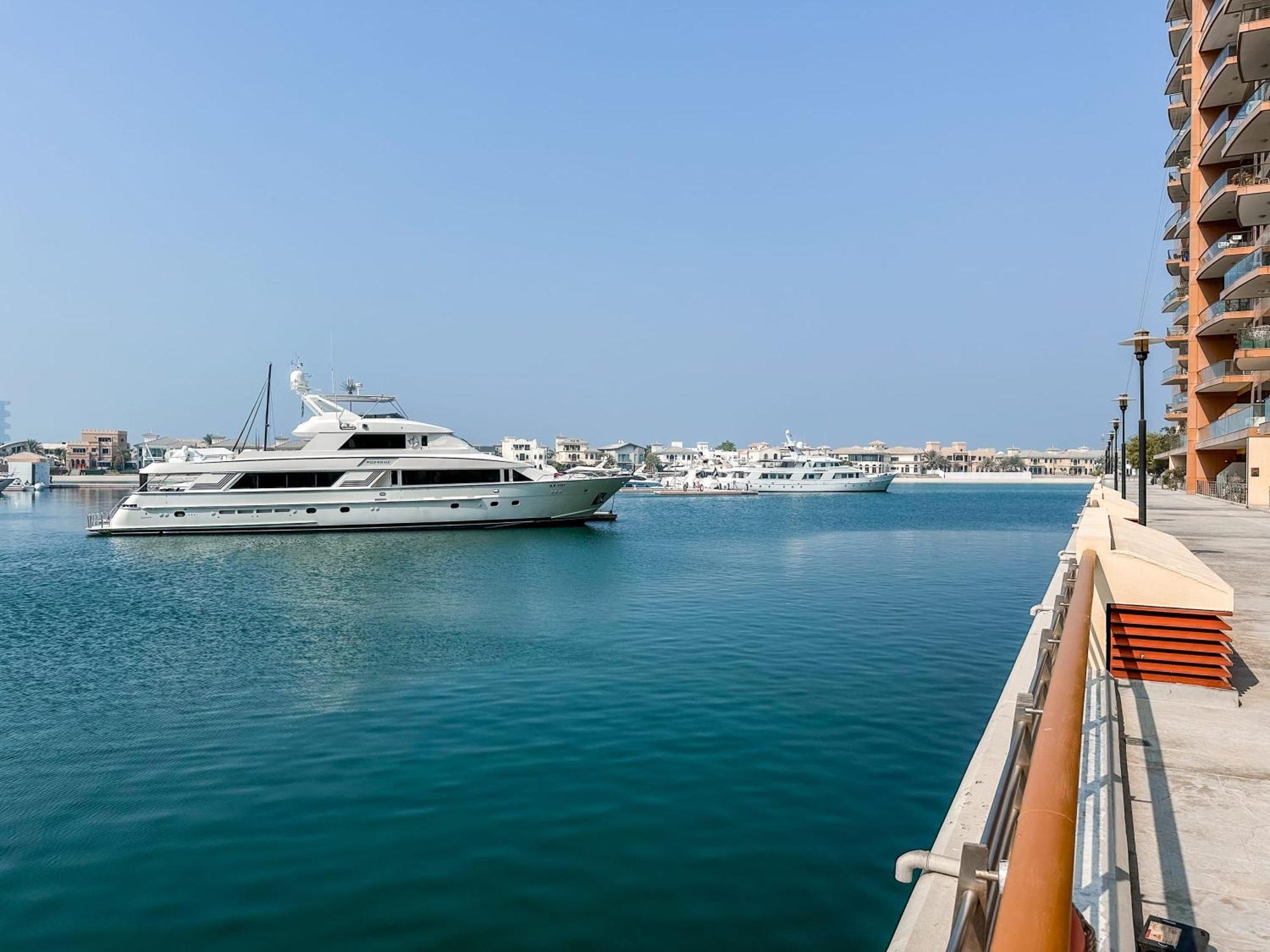 Modern Beachfront 1Br Apartment - Tiara Residence Dubaj Exteriér fotografie